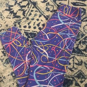 Lularoe OS Birthday Leggings